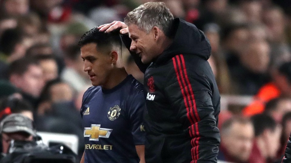 Tiền đạo người Chile rời Man United theo dạng cầu thủ tự do. Ảnh: PA
