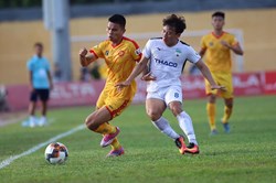 Đòi VPF hỗ trợ chi phí và cái lý của các đội bóng V.League