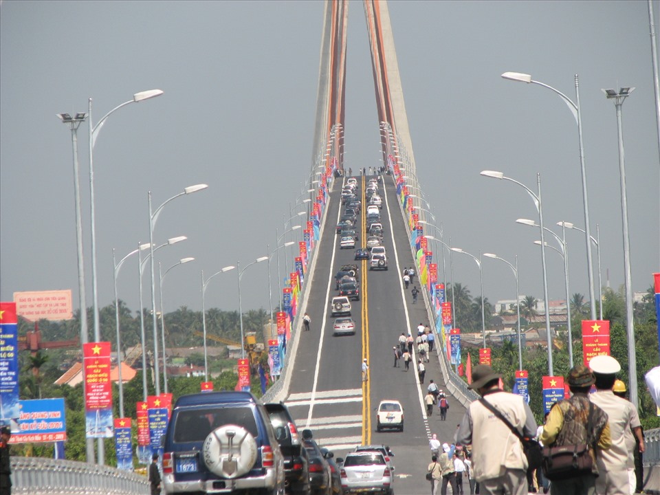 Cầu Rạch Miễu hiện hữu đang quá tải trầm trọng, cần có thêm cầu Rạch Miễu 2. Ảnh: K.Q