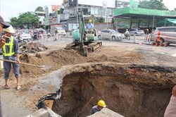 TPHCM: Khắc phục hố “tử thần” sau mưa lớn