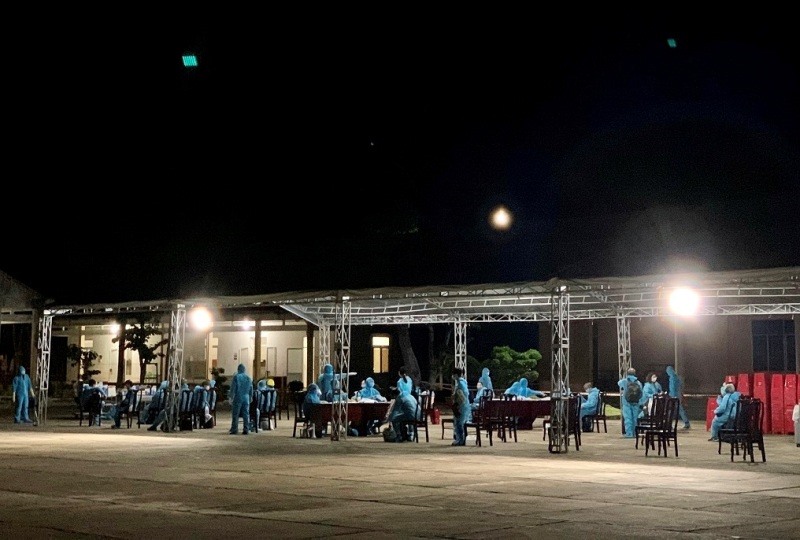 327 công dân Việt Nam từ Úc về đã được đưa đi cách ly tại tỉnh Bà Rịa-Vũng Tàu. Ảnh: Giang Ngọc Nhị