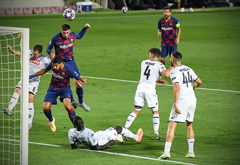 Bàn mở tỉ số. Ảnh: Bleacher.
