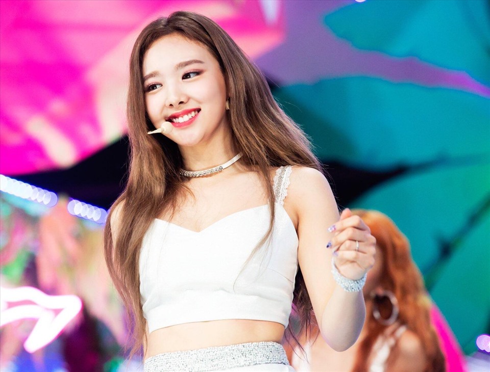 Nayeon nhóm TWICE. Ảnh: Cắt từ clip
