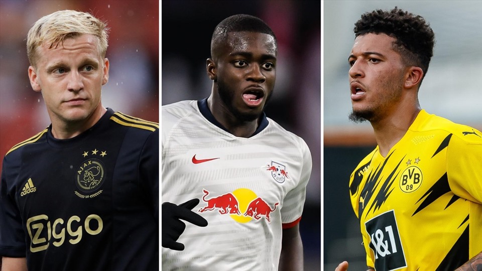 Man United mới chỉ ký hợp đồng với Van De Beek, còn . Ảnh: Manchester Evening News