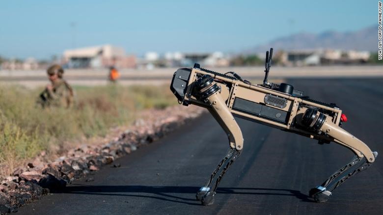 Mẫu chó robot Vision 60 UGV. Ảnh: CNN