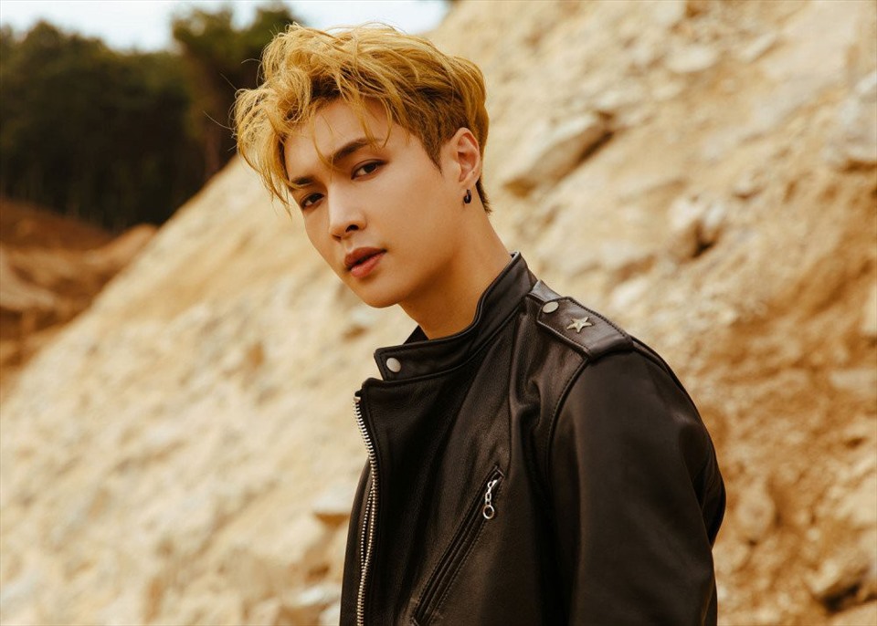 Lay của EXO với sự cố hy hữu khi còn là thực tập sinh (Ảnh: Chụp màn hình).