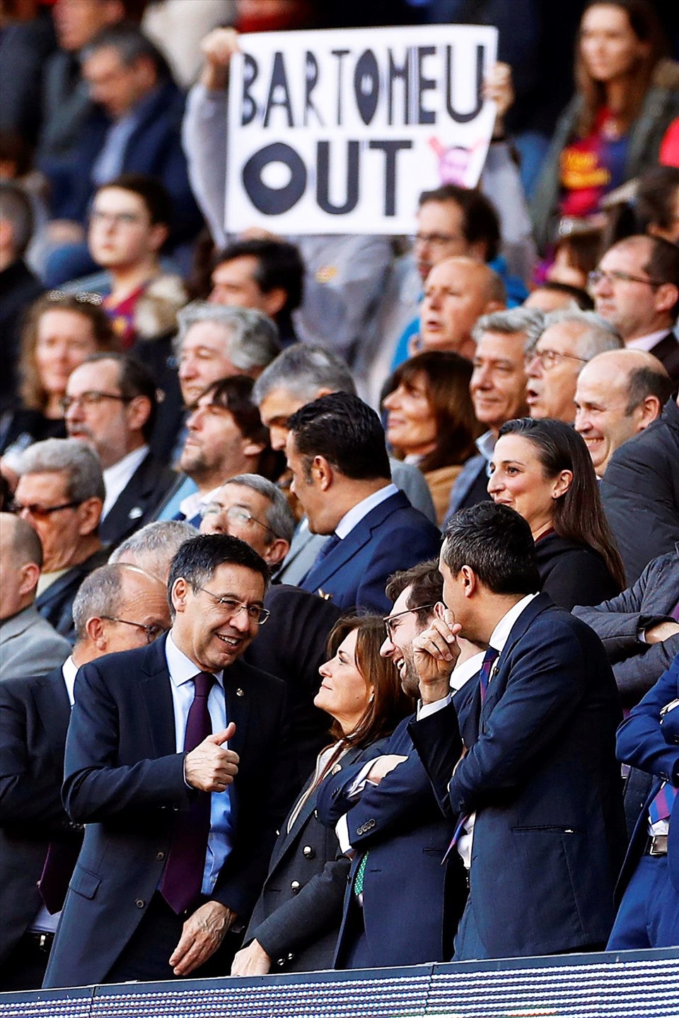 Bartomeu sẽ “out” sớm hay vẫn ngồi trên ghế nóng đến tháng 3.2021? Ảnh: NY Times