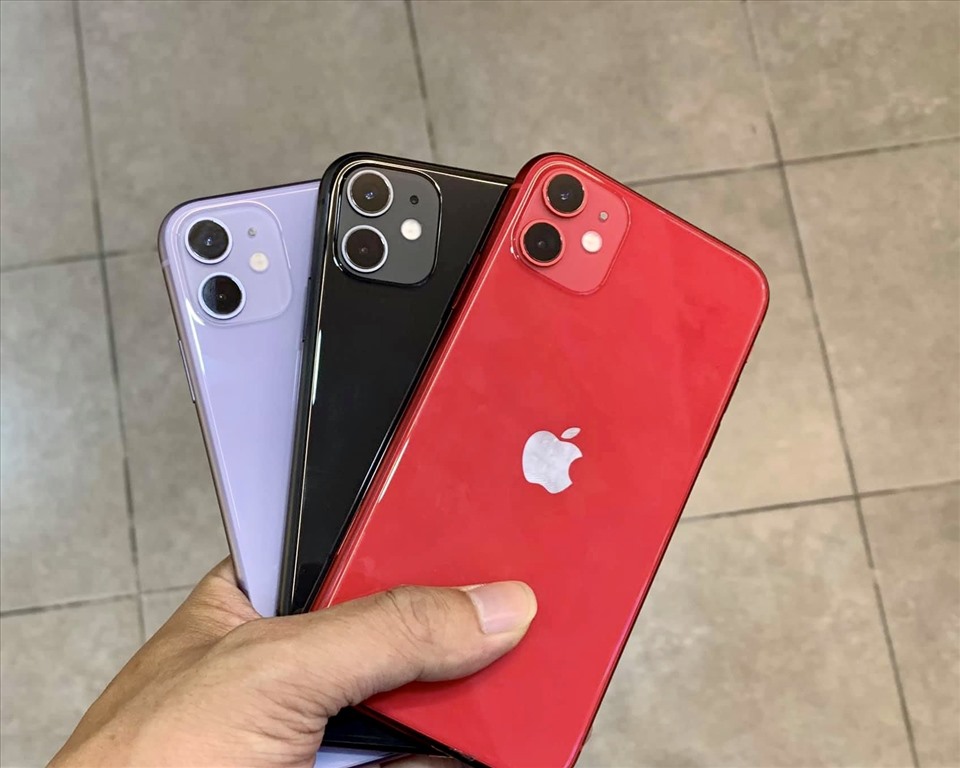 Dòng iPhone 11 giảm giá mạnh trong những ngày gần đây. Ảnh: Khánh Linh.