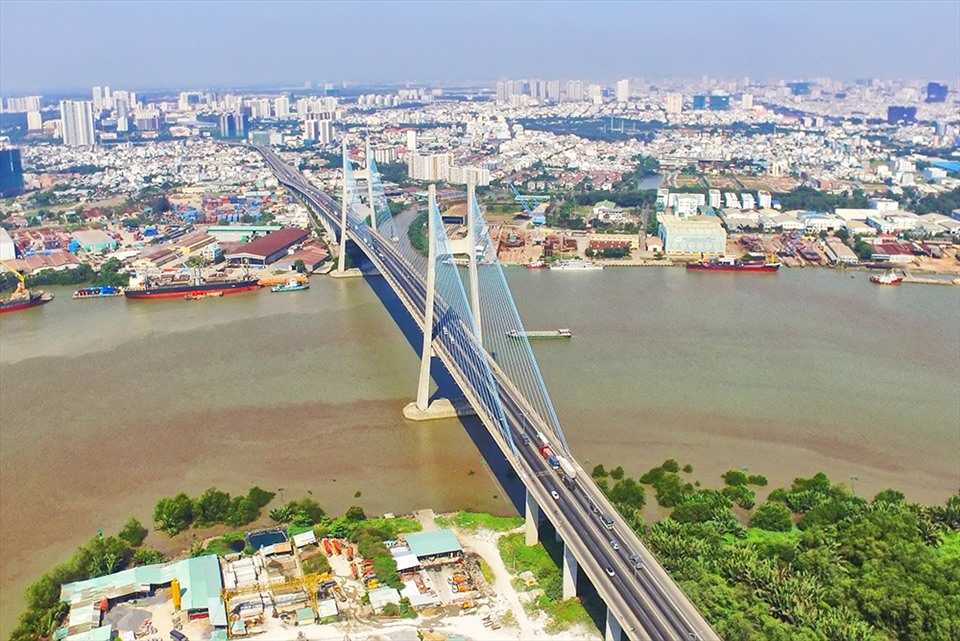 Cầu Phú Mỹ được coi là cây cầu biểu tưởng của TPHCM. Ảnh: Minh Quân