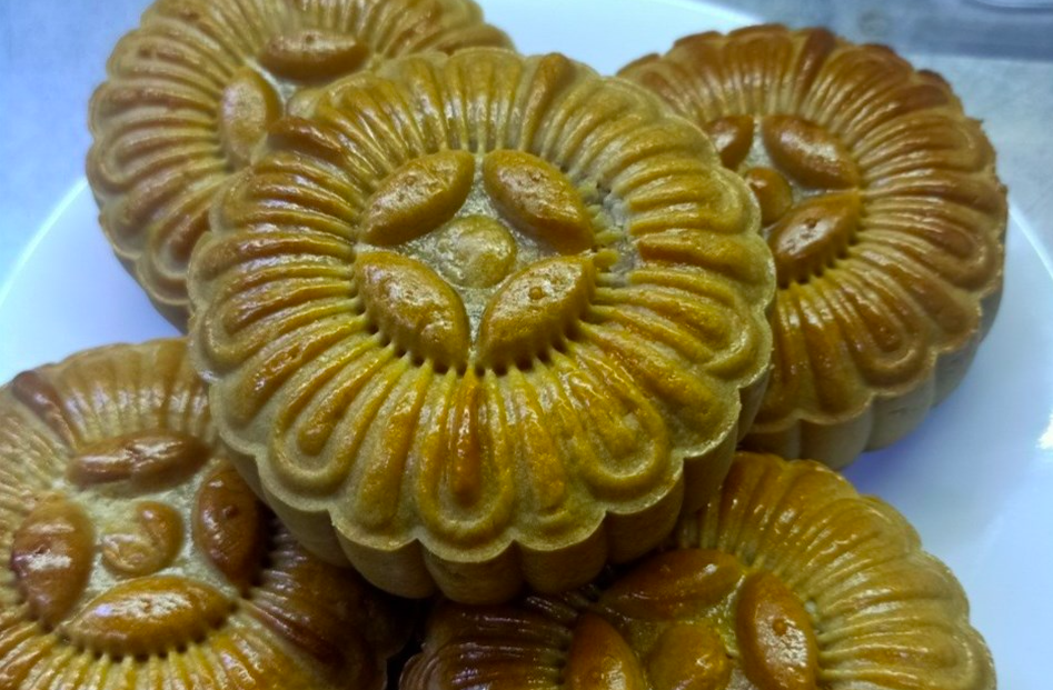 Bánh Trung thu chứa nhiều chất dinh dưỡng. Ảnh: Anh Nhàn