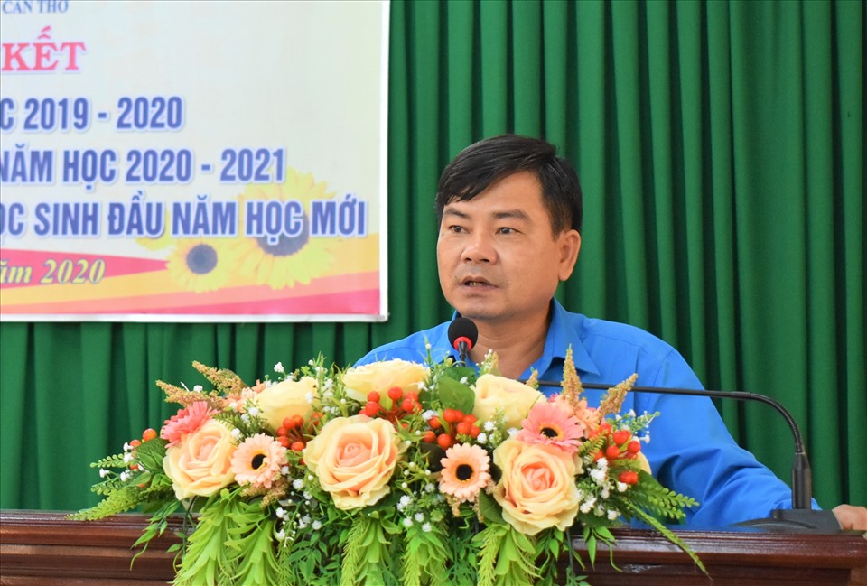 ông Đoàn Văn Dũng - Phó Chủ tịch LĐLĐ TP.Cần Thơ phát biểu tại hội nghị. Ảnh: Thành Nhân