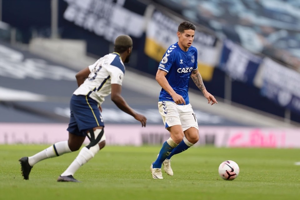 James Rodriguez thi đấu ấn tượng khi ra mắt Everton. Ảnh: Getty