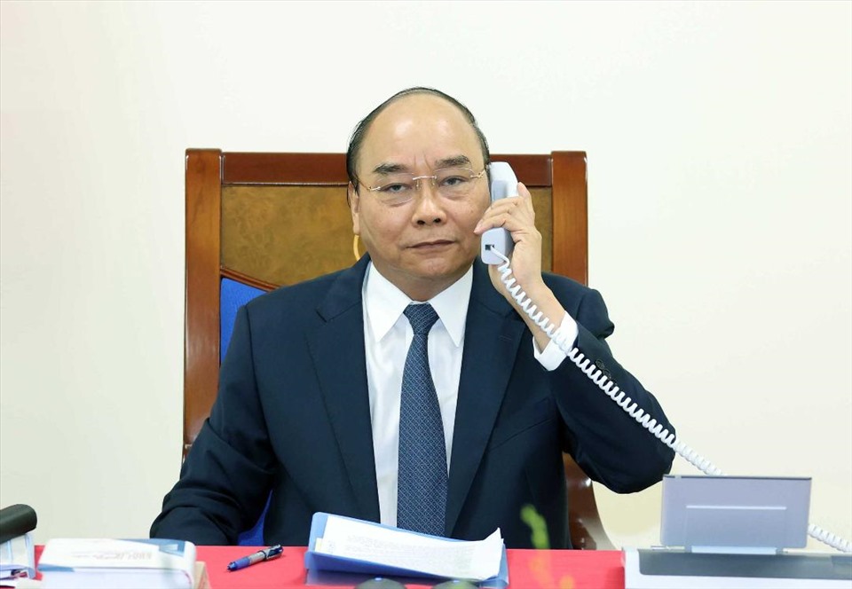 Thủ tướng Nguyễn Xuân Phúc điện đàm với Thủ tướng Đức Angela Merkel. Ảnh: Bộ Ngoại giao