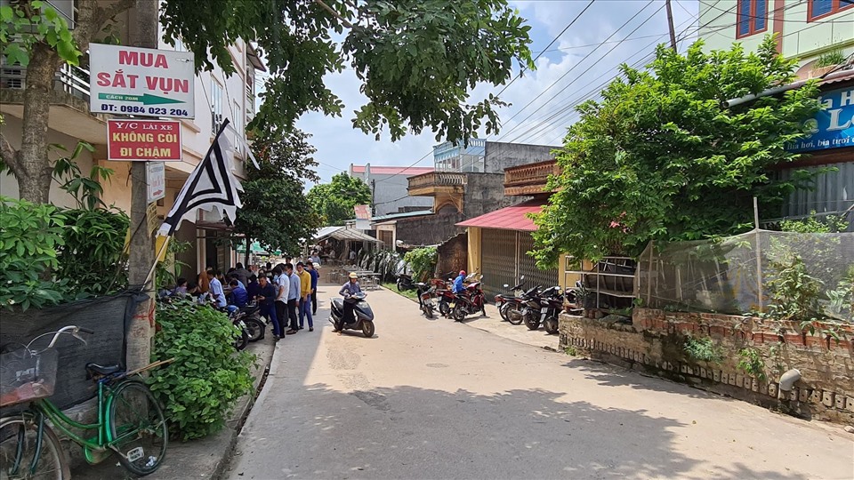 Lễ truy điệu được tổ chức tại gia đình. Ảnh: N. Chương