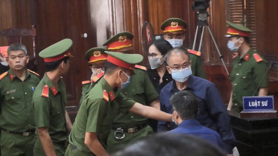 Bị cáo Nguyễn Thành Tài tại phòng xét xử. Ảnh: Anh Tú
