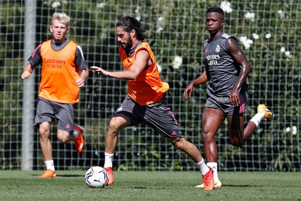 Isco cần tìm lại mình để Zidane có thêm những giải pháp từ ghế dự bị. Ảnh: Real Madrid