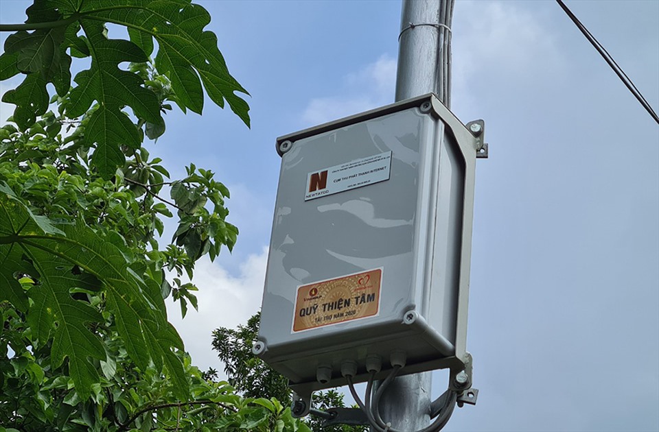 Trung tâm điều kiển của hệ thống phát thanh công nghệ số nằm trong chiếc hộp này. Ảnh: Long Nguyễn