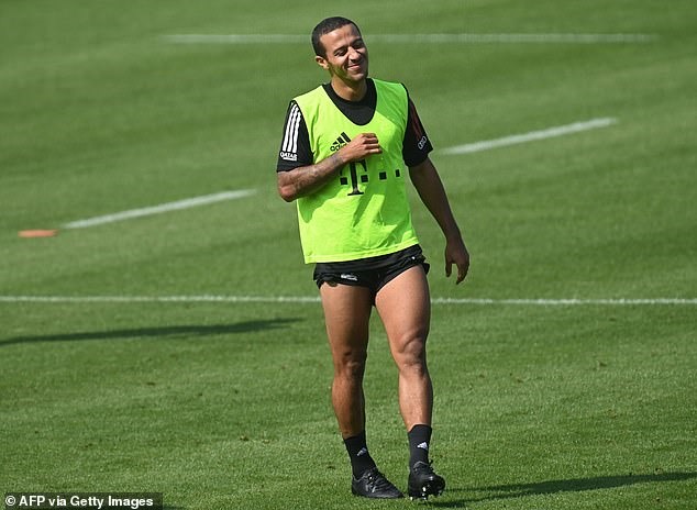 Thiago đang ở rất gần với Liverpool. Ảnh: Getty