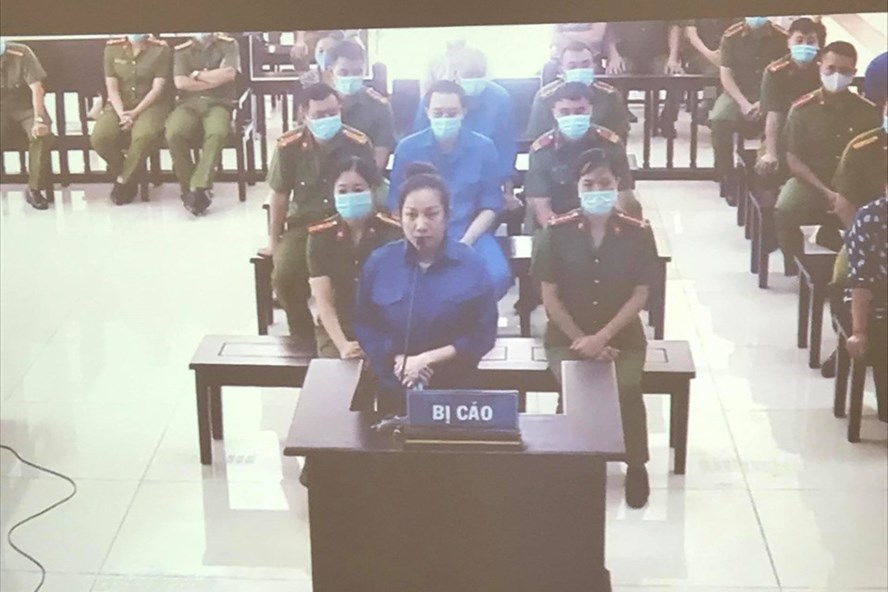 TAND Thái Bình xét xử vụ vợ Đường Nhuệ và 4 cán bộ tỉnh Thái Bình thao túng đấu giá đất. Ảnh MD