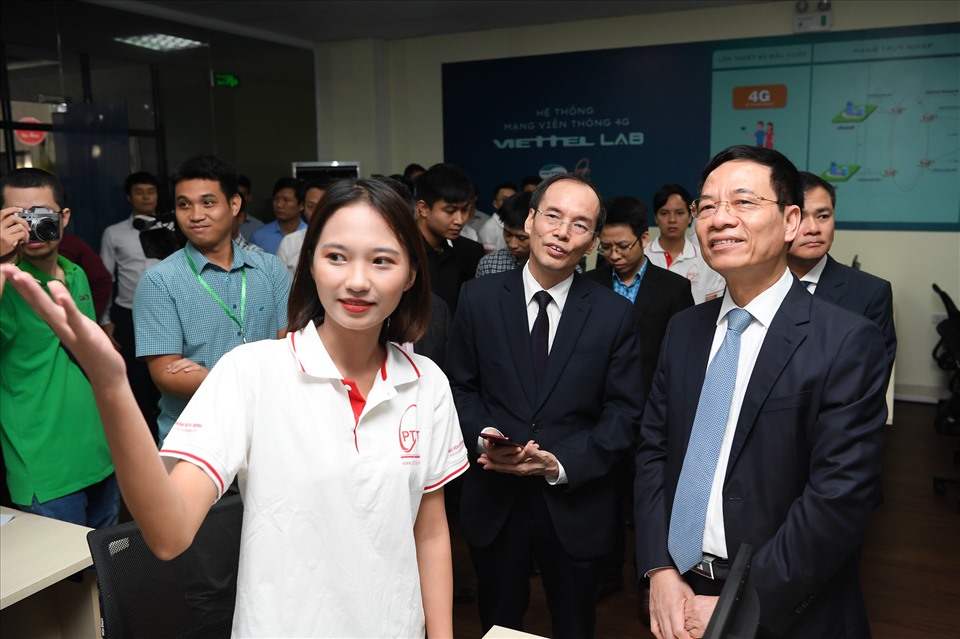 Viettel lab là mạng di động 4G hoàn chỉnh để sinh viên thực hành và thực nghiệm trực tiếp.