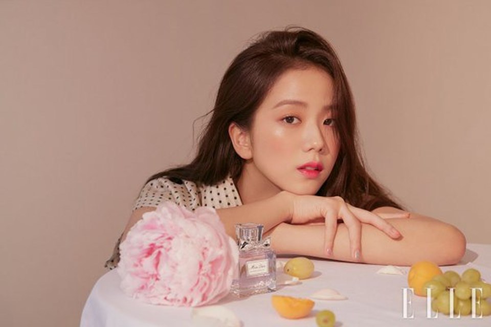 Jisoo (BlackPink) là ca sĩ đứng đầu bảng xếp hạng thương hiệu nhóm nhạc nữ tháng 9 (Ảnh: Chụp màn hình). Jisoo (BlackPink) là ca sĩ đứng đầu bảng xếp hạng thương hiệu nhóm nhạc nữ tháng 9 (Ảnh: Chụp màn hình).