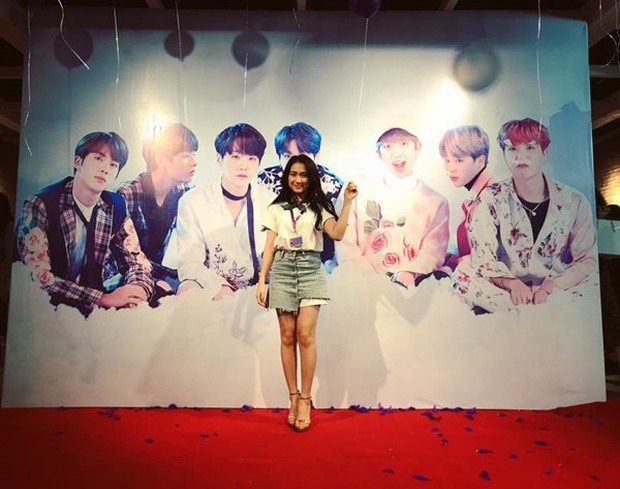 Hòa Minzy đi họp fan BTS. Ảnh: NSCC, cắt clip