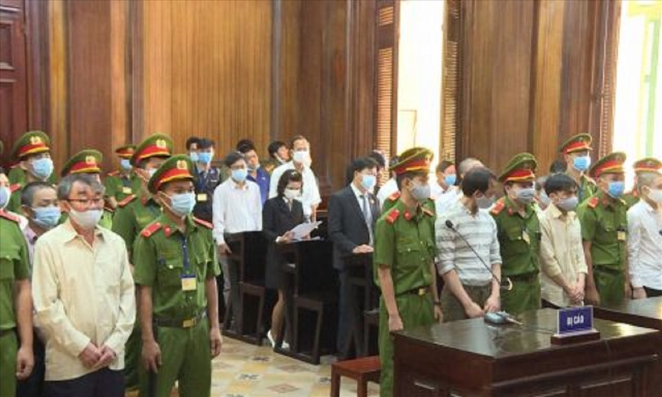 Các bị cáo tại phiên xét xử. Ảnh: Thành Chung