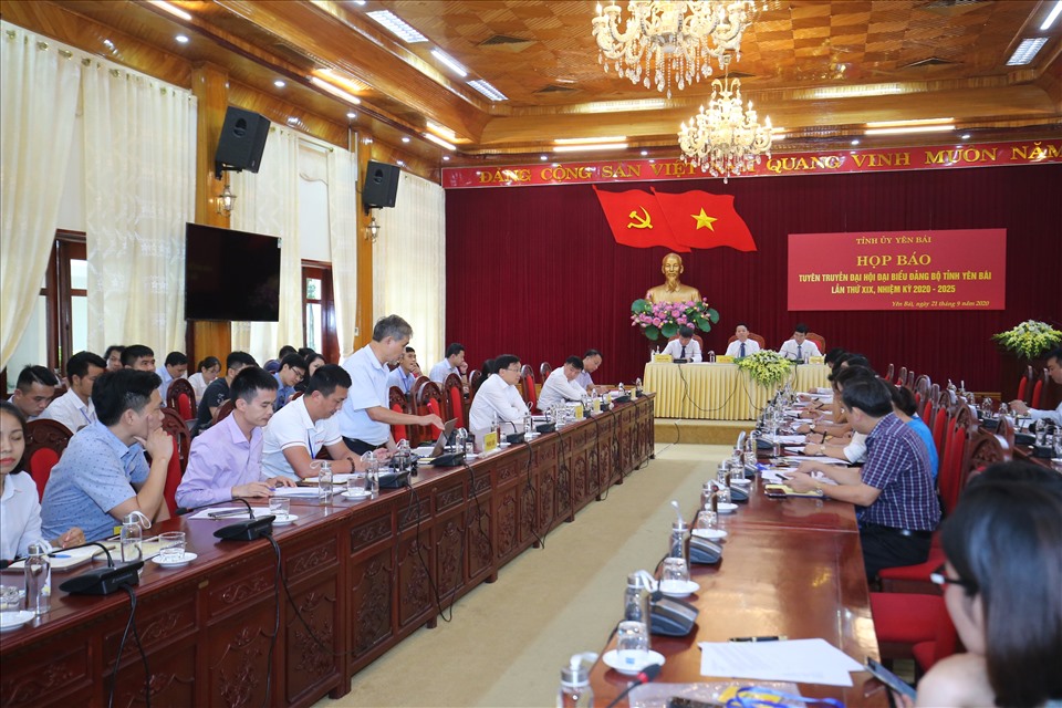 Toàn cảnh buổi họp báo chiều 21.9. Ảnh Như Ý