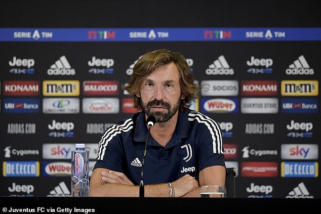 Pirlo rất muốn chiêu mộ Luis Suarez nhưng vấn đề về quốc tịch của chân sút này đang gặp nhiều chướng ngại. Ảnh: Getty.