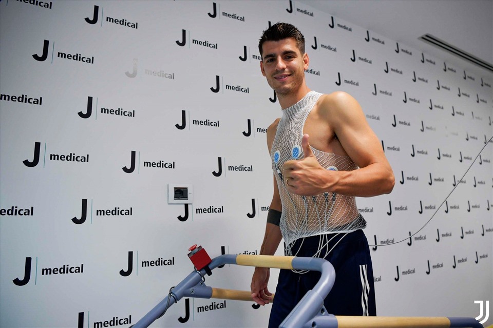 Morata thuận lợi vượt qua bài kiểm tra ý tế. Ảnh: Juventus