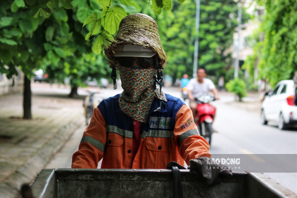 Bà L.T.H lo lắng vì những nắp hố ga, miệng cống liên tục bị đánh cắp.