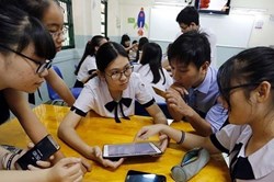 Cho học sinh sử dụng điện thoại trong lớp: Bộ GDĐT nói gì?