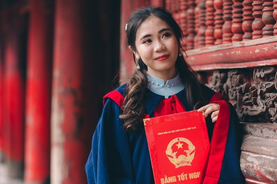 Gặp Thủ khoa đầu ra Đại học Thuỷ Lợi với bảng thành tích dài cả trang Gặp Thủ khoa đầu ra Đại học Thuỷ Lợi với bảng thành tích dài cả trang