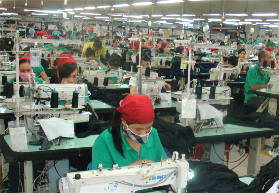 Người lao động đáng BHXH bắt buộc chẳng may qua đời, thân nhân được hưởng trợ cấp tuất. Ảnh Nam Dương Người lao động đáng BHXH bắt buộc chẳng may qua đời, thân nhân được hưởng trợ cấp tuất. Ảnh Nam Dương