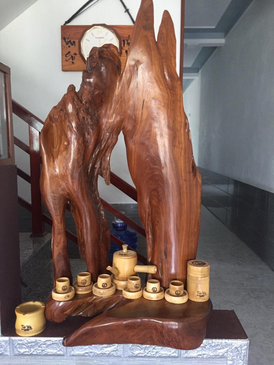 Sản phẩm chế tác từ tre, trúc có thể sử dụng hàng ngày, hoặc trang trí. Ảnh: Đăng Việt