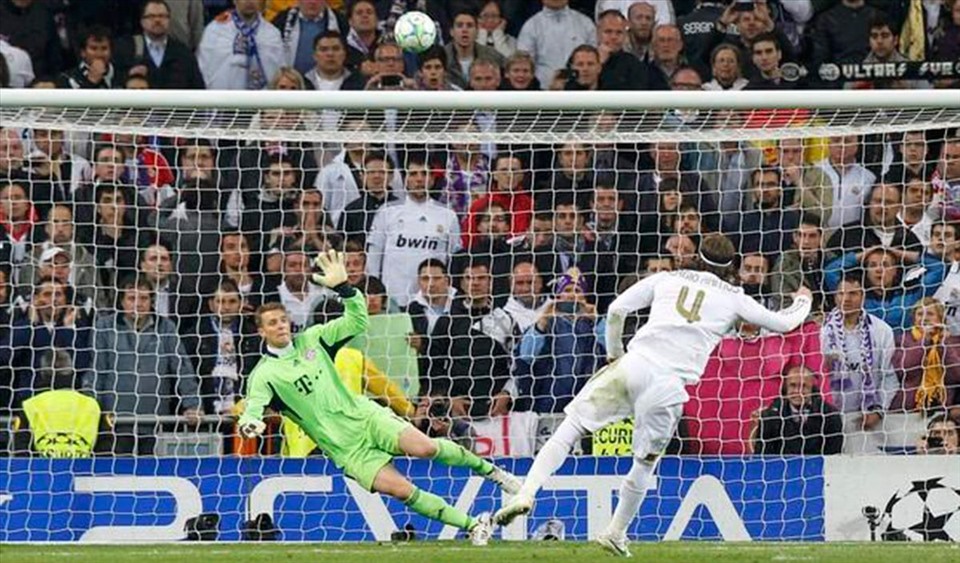 Sergio Ramos là 1 trong 3 cầu thủ mà Mourinho tin tưởng nhưng lại đá hỏng 11m. Ảnh: Getty Images
