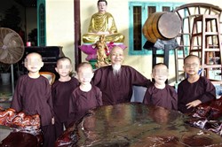 Tịnh thất Bồng Lai có dấu hiệu trục lợi từ thiện: Căn cứ nào để xử lý?