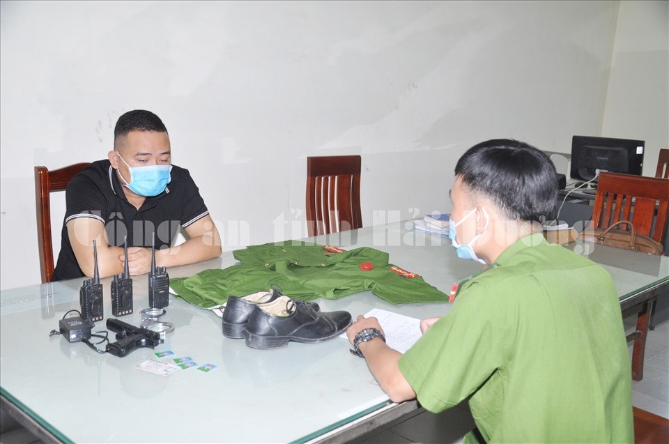 Đối tượng Ngô Gia Thứ tại cơ quan chức năng. Ảnh: Công an tỉnh Hải Dương Đối tượng Ngô Gia Thứ tại cơ quan chức năng. Ảnh: Công an tỉnh Hải Dương