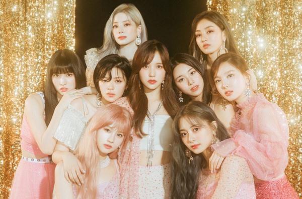 TWICE sẽ chính thức trở lại vào 26.10. Ảnh: JYP.