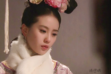 Vẻ đẹp thuần khiết của ngọc nữ phim cổ trang "Bộ Bộ Kinh Tâm"