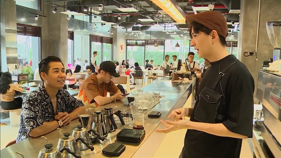 Toàn cảnh không gian quán cafe của Ngô Kiến Huy. Ảnh: MCV