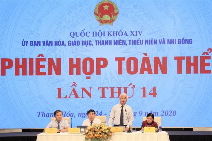 Chủ nhiệm Ủy ban VHGDTNTNNĐ của Quốc hội Phan Thanh Bình chủ trì buổi làm việc.