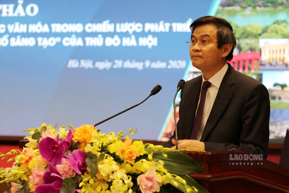 PGS.TS Đoàn Minh Huấn, Tổng Biên tập Tạp chí Cộng sản phát biểu đề dẫn tại hội thảo. Ảnh: Lan Nhi