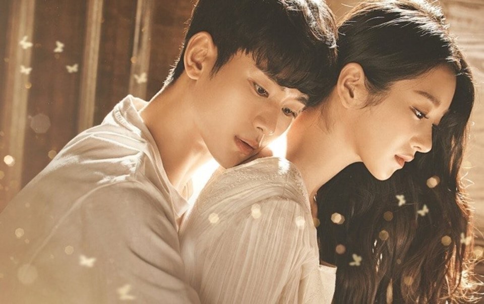 "Điên thì có sao" của Kim Soo Hyun giúp xoa dịu tâm hồn. Ảnh chụp màn hình. "Điên thì có sao" của Kim Soo Hyun giúp xoa dịu tâm hồn. Ảnh chụp màn hình.