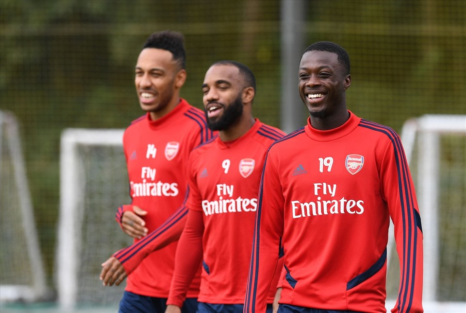 Nicolas Pepe có thể được tận dụng cho cánh phải hàng công nhờ kỹ thuật và tốc độ. Ảnh: Getty Images