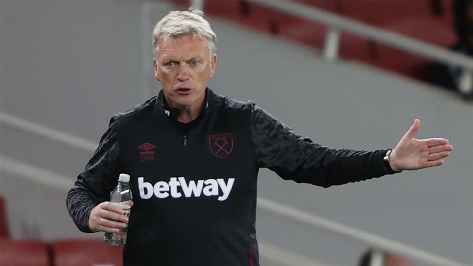 HLV David Moyes là một trong số những ca nhiễm mới tại Premier League. Ảnh: Getty Images
