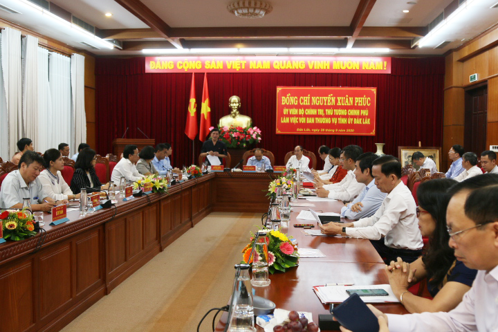 Toàn cảnh buổi làm việc. Ảnh: Bảo Trung