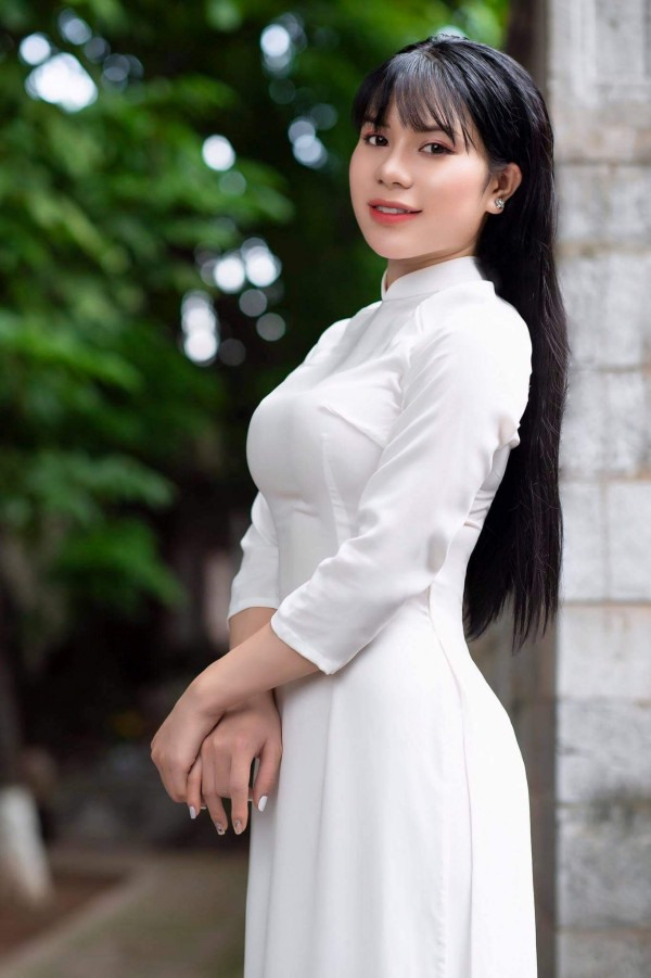 Thảo Nguyên sở hữu vẻ đẹp dịu dàng. Ảnh: SV