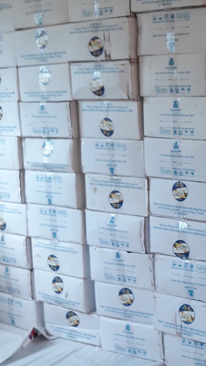 Hình ảnh các sản phẩm được vận động bán trong các cấp hội phụ nữ Trà Vinh. Ảnh: P.H.