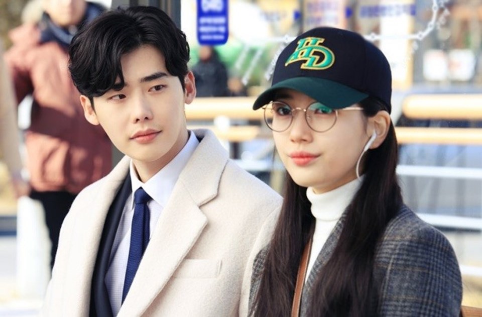 Suzy và Lee Jong Suk sở hữu năng lực đặc biệt trên màn ảnh. Ảnh chụp màn hình. Suzy và Lee Jong Suk sở hữu năng lực đặc biệt trên màn ảnh. Ảnh chụp màn hình.